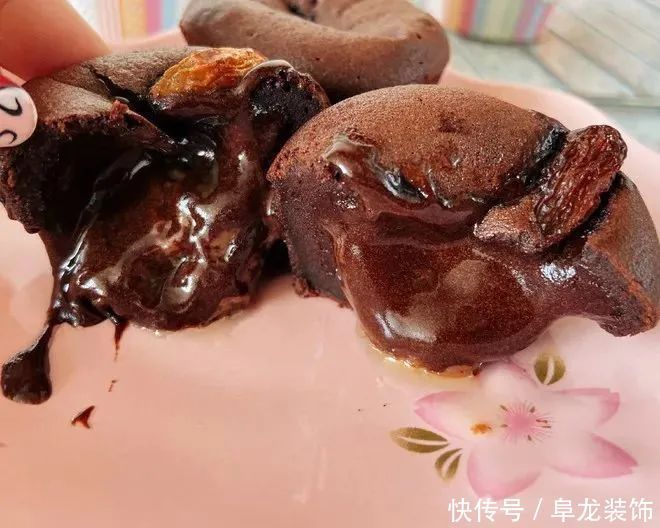 生巧|超火韩式巧克力爆浆布朗尼,好吃到流泪!!