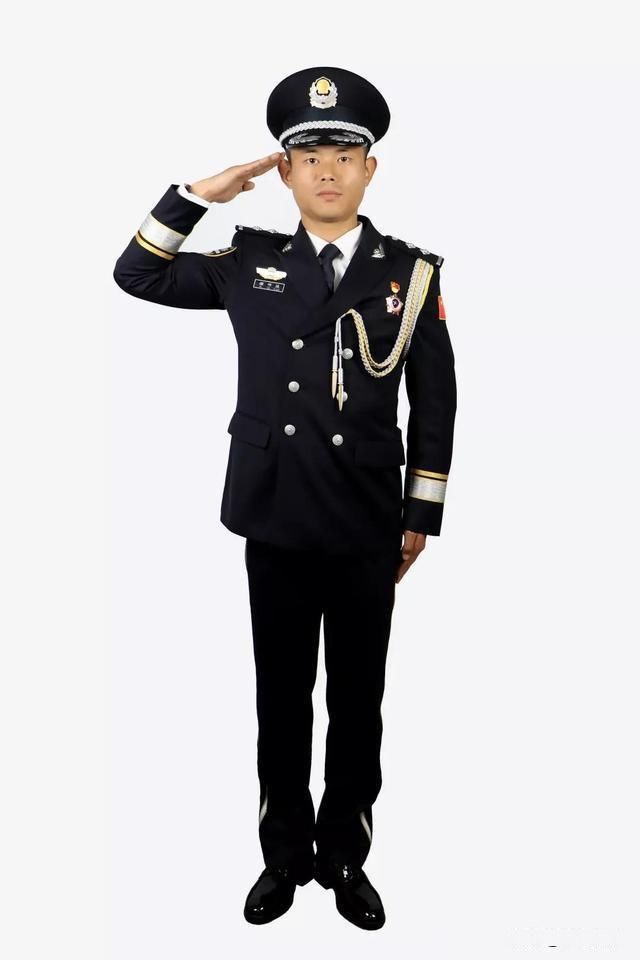 人民警察|警礼服来了!又帅又飒!