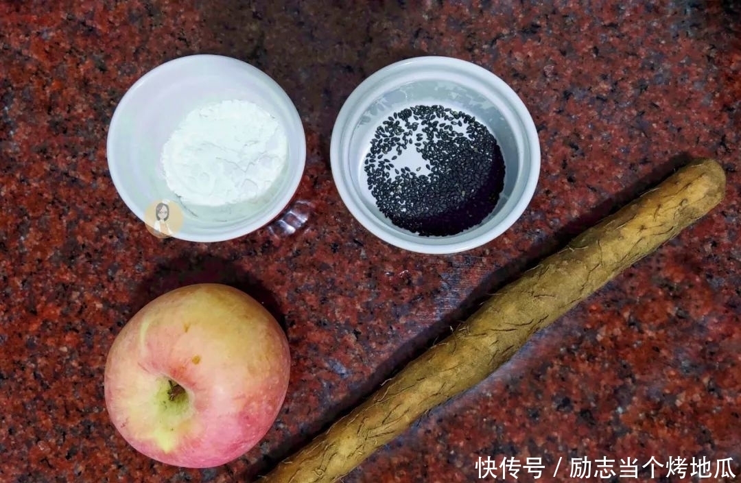 山药|秋季多吃山药好，山药加苹果做成小软饼，软糯香甜，宝宝真爱吃