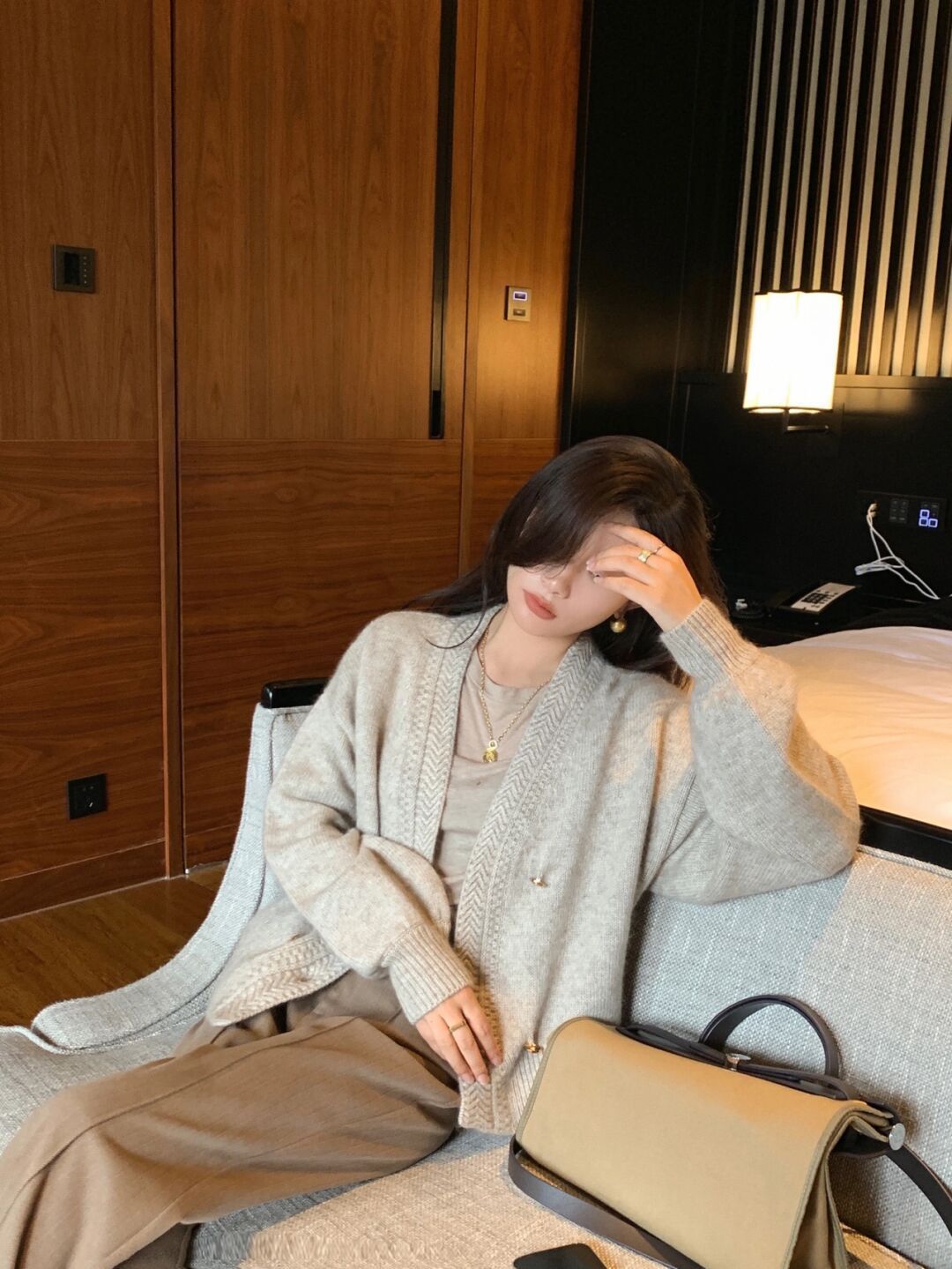 针织衫 秋季穿搭没头绪?试试这些保暖洋气的气质穿搭,日常实用又百搭