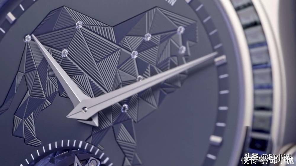 想要看钟表展上的首发超卓复杂腕表？外行、内行都看这两款