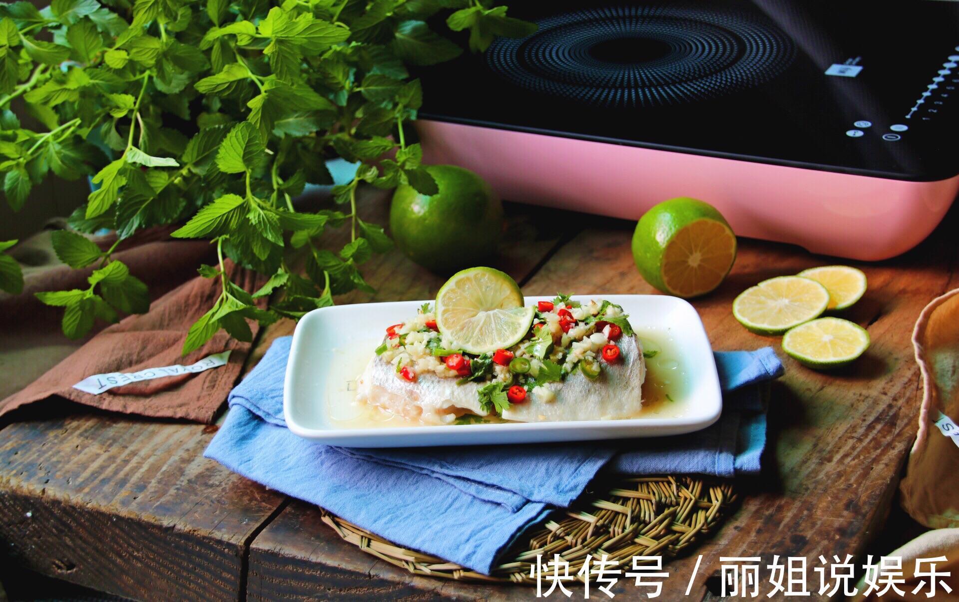 简单好吃的清蒸鲈鱼，味道好肉质鲜，酸辣开胃瞬间打开食欲