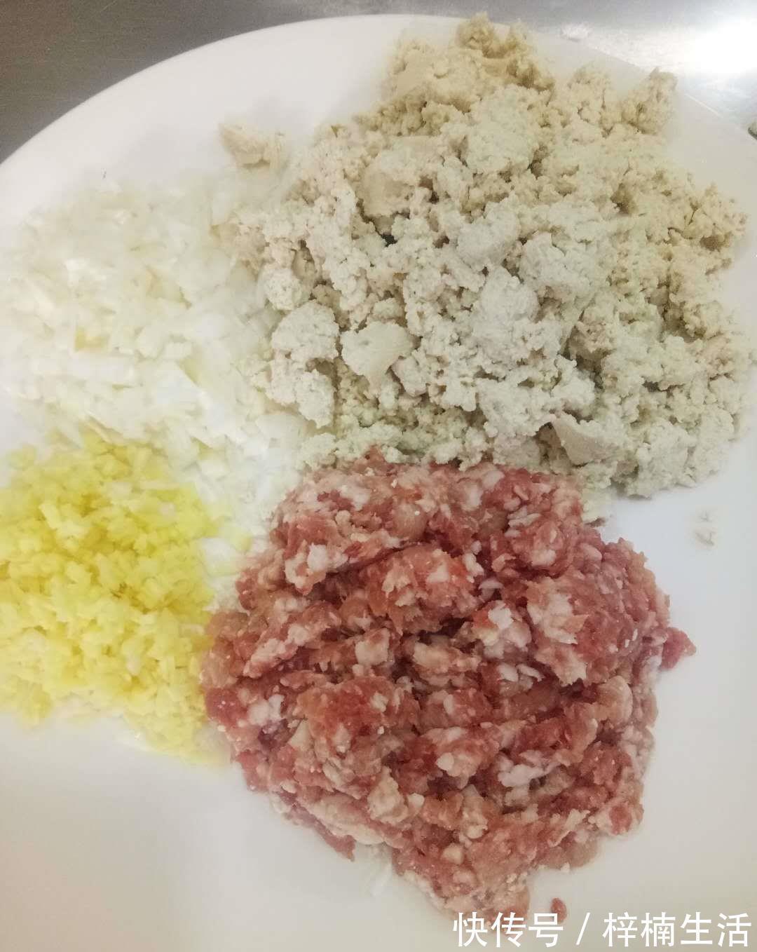 萝卜丸子|如何做好一道炸萝卜酥？焦香酥脆，一口咬下去，嚼在嘴里香在心头