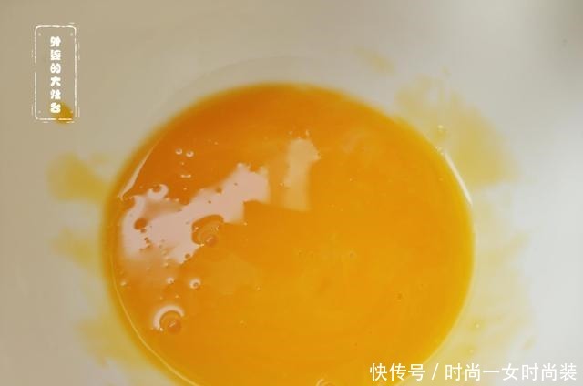 孩子最近迷上这早餐,比披萨汉堡好吃,几分钟就做好,总也吃不腻!