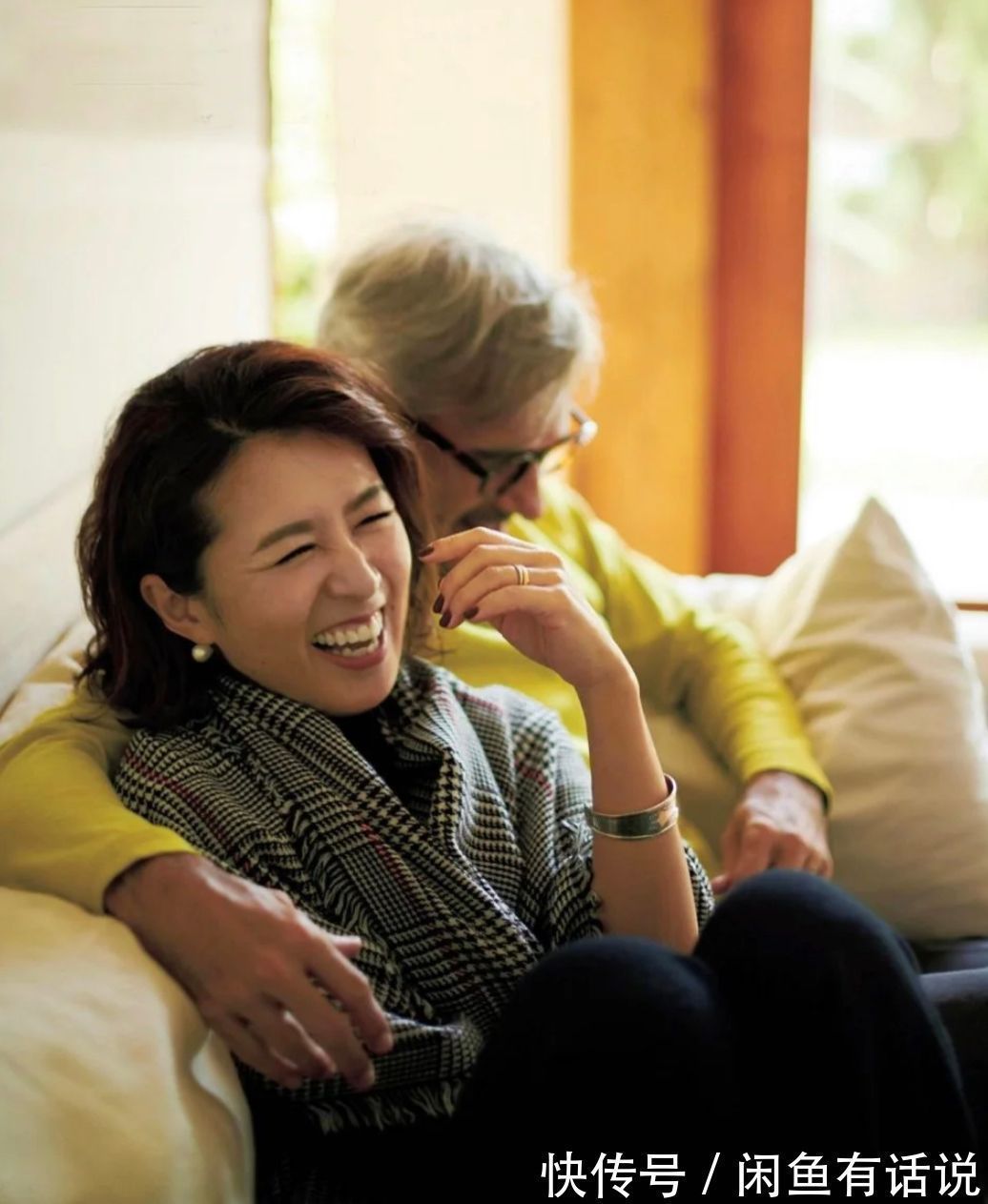 休闲装 50岁女人别总穿休闲装,学学日本阿姨的穿搭,难怪老公那么宠她