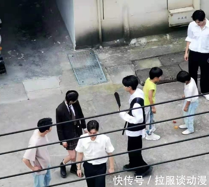 路透|《最后的贏家》新路透,李易峰張哲瀚白襯衫好絕,關曉彤裝扮特別