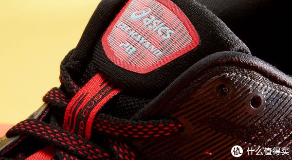 亚瑟士 穿了2年的亚瑟士Kayano 25,今天终于换上Kayano 28,差距也太大了!