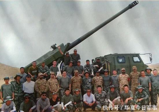 83军某旅喜提网红炮!可一键调炮,巴铁一口