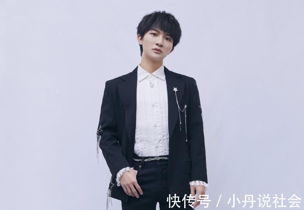 周深|《好聲音》請(qǐng)了四位老學(xué)員當(dāng)導(dǎo)師,但為什么沒(méi)有周深