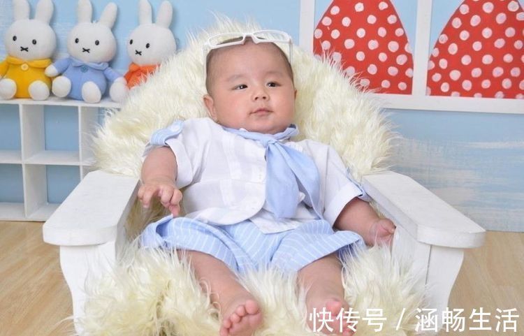 脊柱|家长的3种行为,影响宝宝脊柱发育,长大可能“矮”人一截