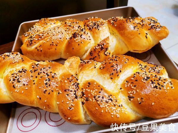 营养美味两手抓,辫子面包是你的不二之选