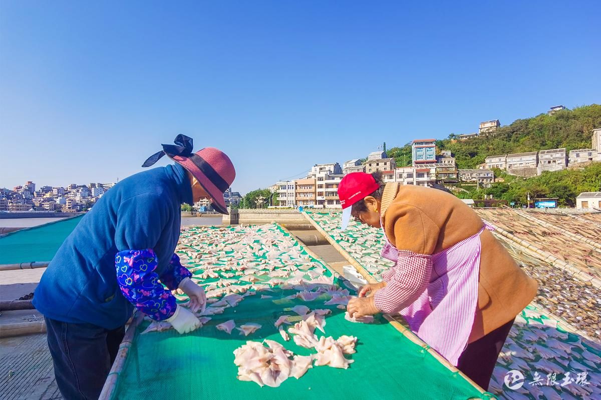 小雪节气晒鱼干、腌腊肉，那叫一个鲜香！