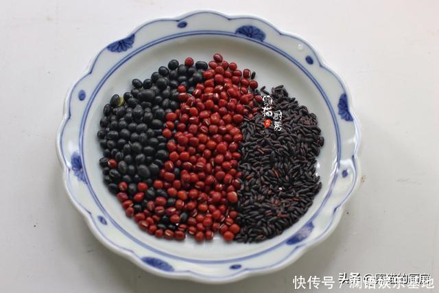 65岁婆婆常用这3种食材煮粥,天冷也不怕冻手冻脚,身体倍灵活