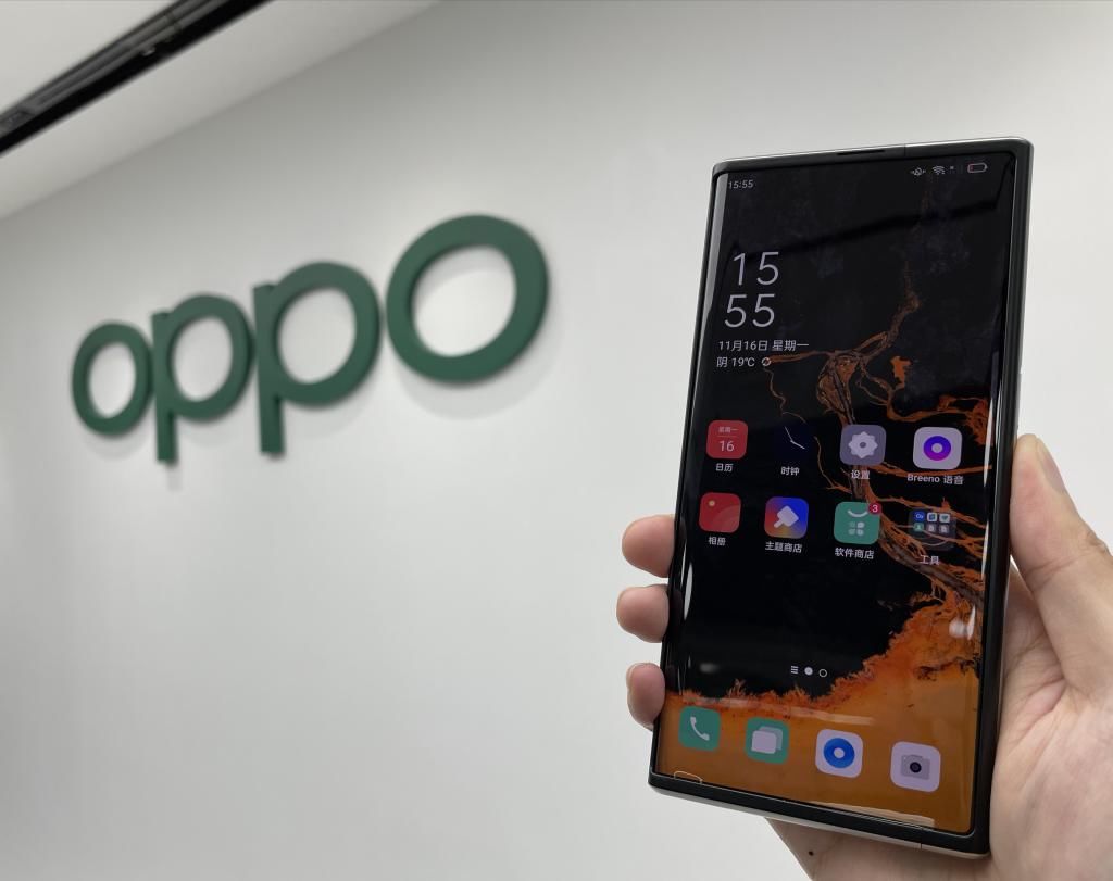 发布|大杯秒变超大杯！OPPO X 2021卷轴屏概念机发布：超酷无折痕