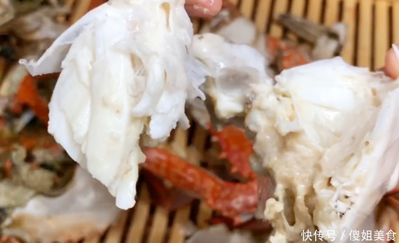 梭子蟹|保存螃蟹时，直接放冰箱是大忌，教你1个妙招，存放7天都鲜活好吃