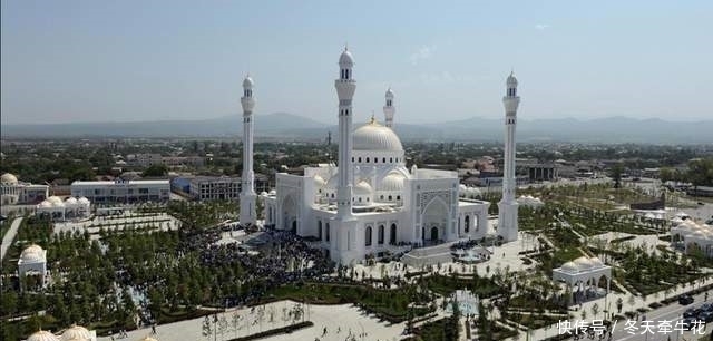 宗教信仰|紧密的部落文化,坚定的宗教信仰,让车臣人在高加索立于不败之地