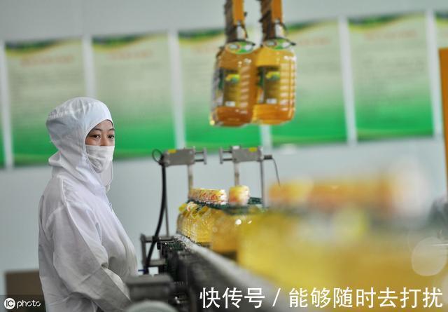不饱和脂肪酸|不想得老年痴呆,请改掉4个饮食习惯,补充3种营养,保护大脑健康