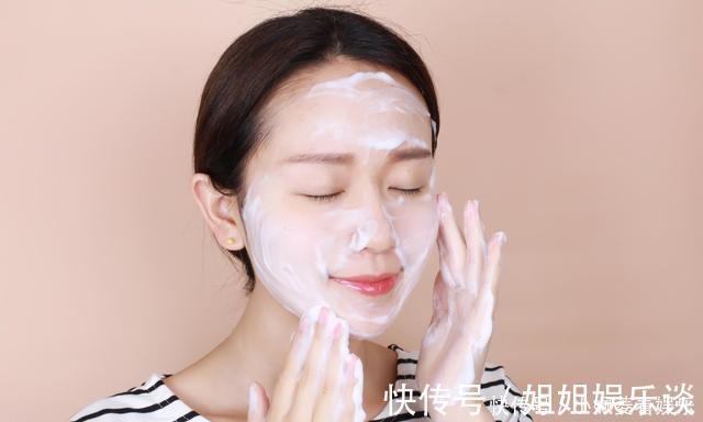 妙招|牛奶加上常见的“它”敷脸,不出15天淡斑又嫩肤,色斑妹子的福音