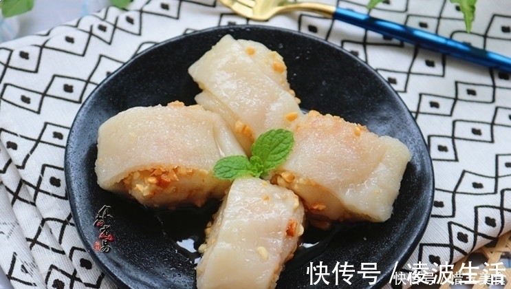 此款糯米小吃，做起来超级简单，口感筋道软糯，吃一次就爱上