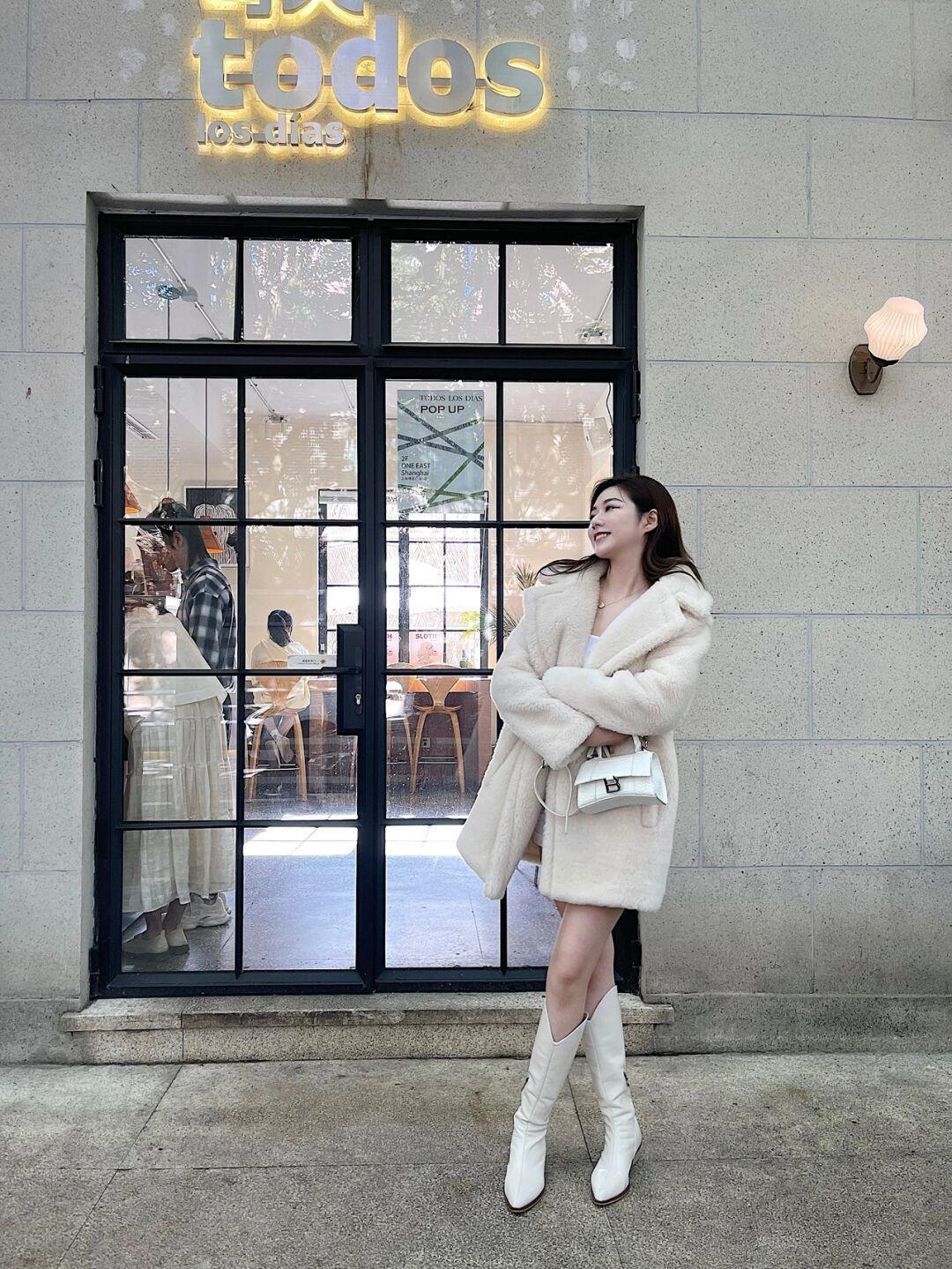 白色|今年冬天来一件“泰迪熊”外套吧!长短皆可,只需备上这4色