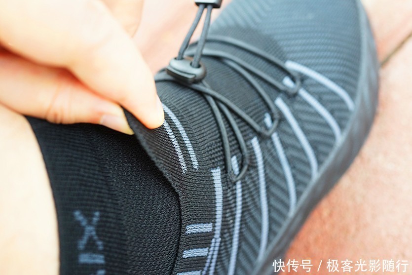 鹅卵石|不怕脏，不怕水，还很轻！OneMix小黑鞋评测