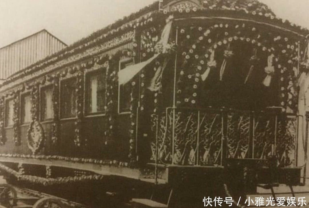 喇嘛|清朝老照片：图2慈禧太后御用喇嘛“肥头大耳”，图5裕隆太后灵