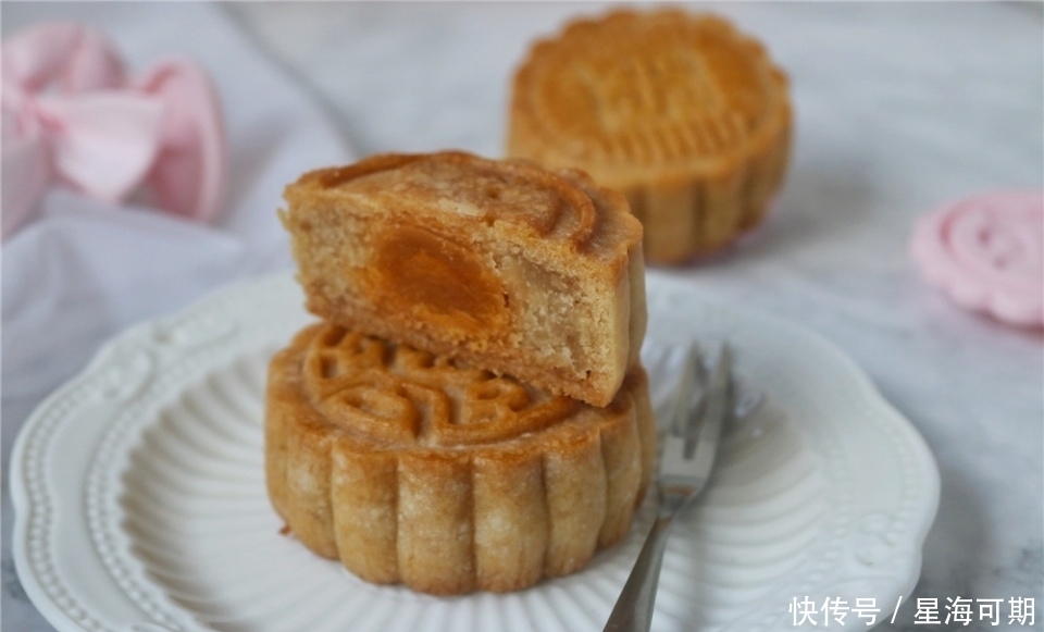 传统|传统广式月饼做法,好吃不腻,新手也成功,附4种经典馅料
