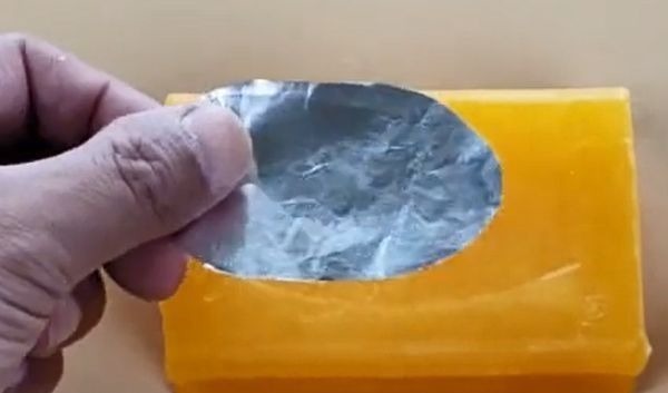 肥皂用到最后容易断?教你粘一张“它”,香皂完整不浪费,厉害了