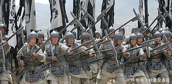 打仗|古代打仗的时候，为什么第一排士兵最危险，却还是有人拼命往上冲！