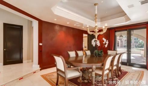 气派 带你参观董卿在国外的家,光卫生间就有十个,院子还设立露天厨房