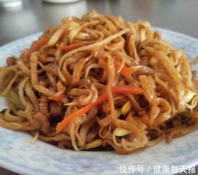 蒸面条,饭菜一锅出,最适合懒人!