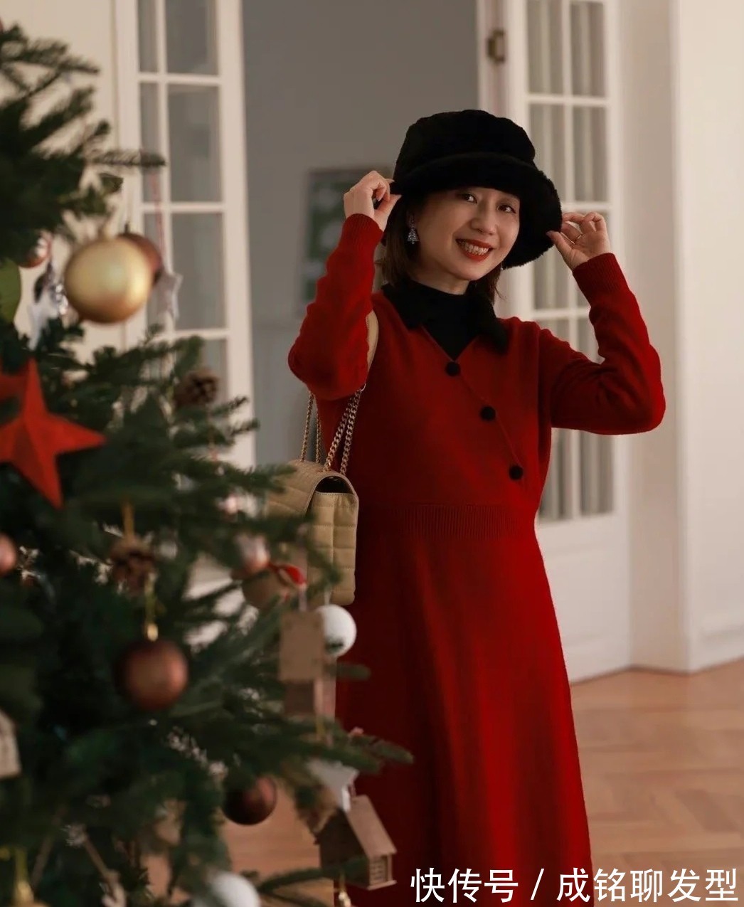 衣柜 女人到了五十来岁,衣柜里要有几件红色单品,洋气明艳又有女人味