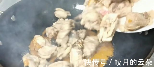 脂肪含量|这才是红烧鸡块的正确做法,鸡肉软嫩不发柴,脂肪含量低,营养高!