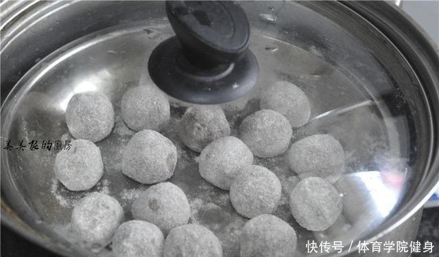 男女|不论男女，早上空腹吃它，等于慢跑2小时，清肠排便，口臭也消失！