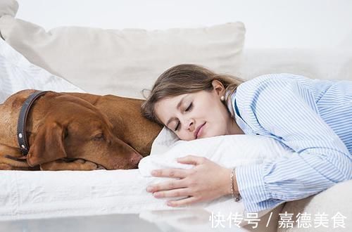 子宫|女性月经量少?坚持每天吃6种食物,或能疏通经血,子宫更健康