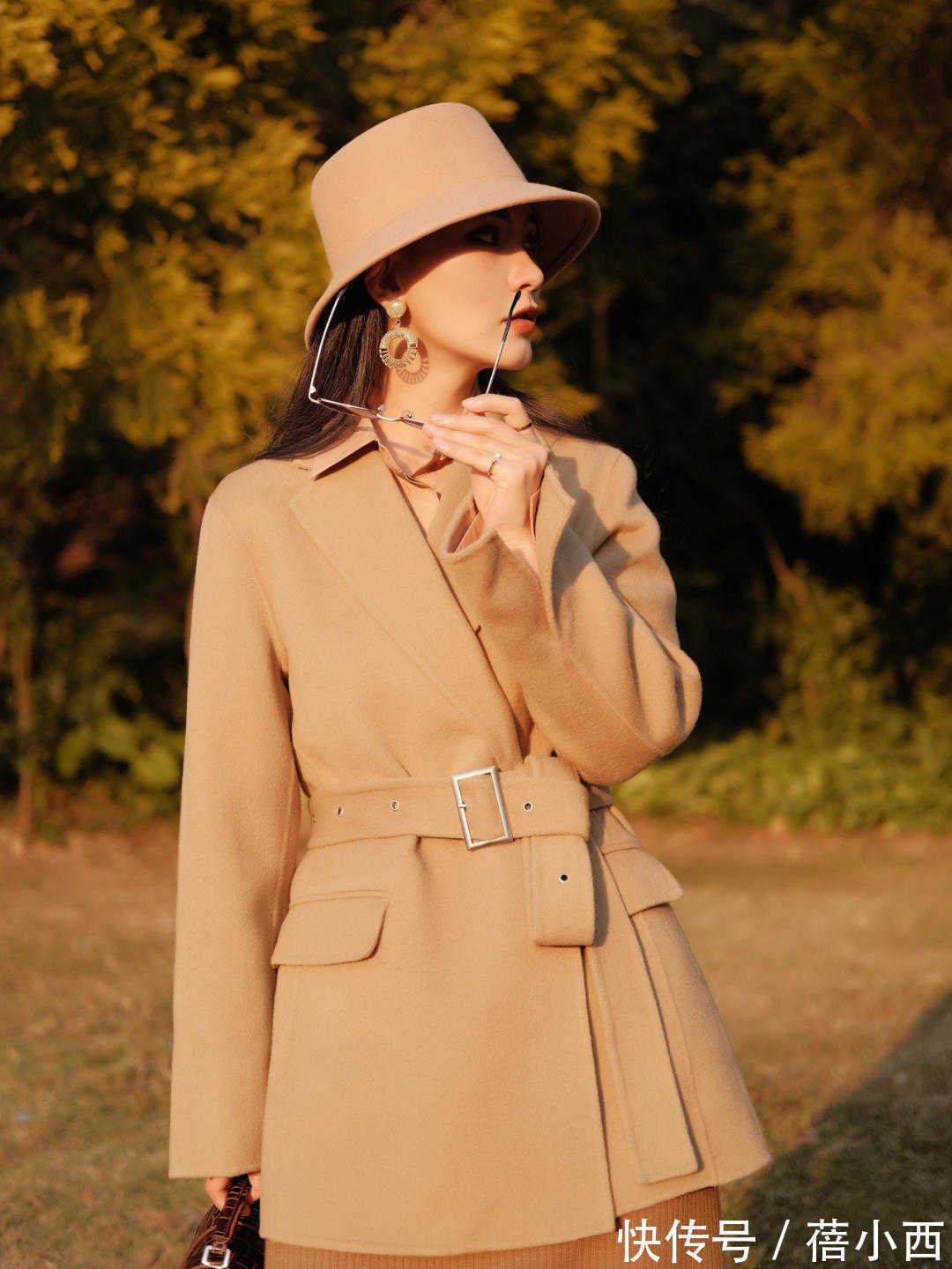 毛呢外套 奔三奔四的女人别穿得太廉价,入冬get这件毛呢外套,优雅又贵气