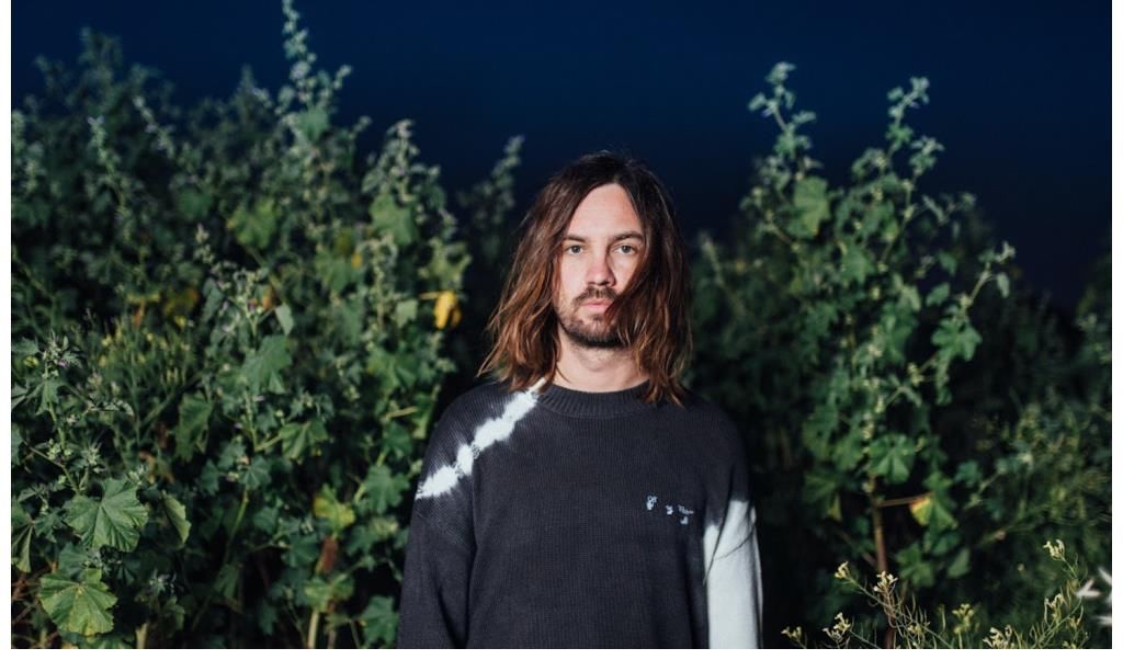 写真|今日欧美圈：Dua Lipa创Spotify新纪录，R.Kelly遭油管平台封杀