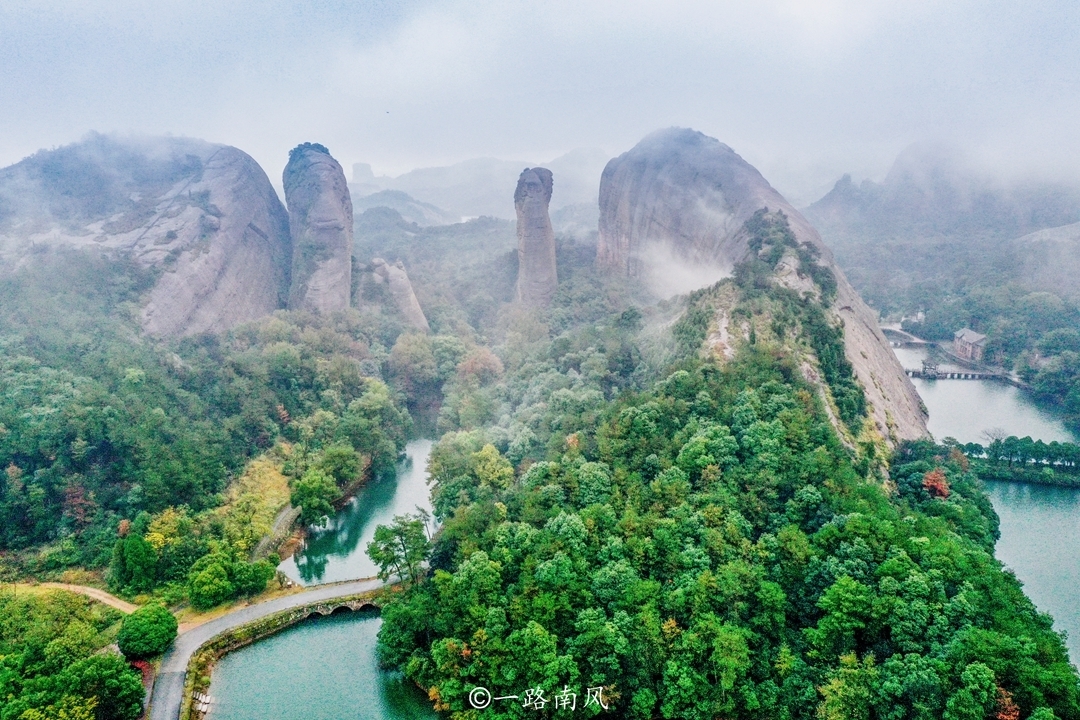 龟峰|旅行来到江西上饶，发现奇特龟峰，山体和奇石就像巨大的乌龟