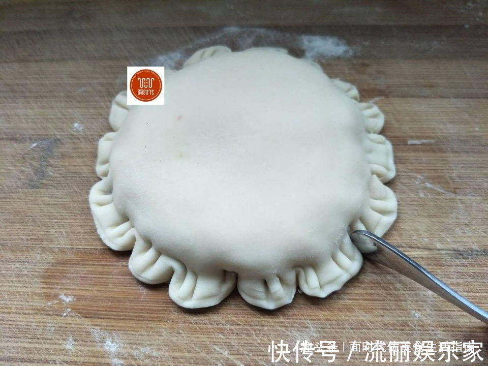 外酥|做韭菜盒子,教你一招,外酥内鲜,好吃不腻,简单又美味!