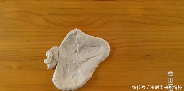 无法揉出手套膜来试试水合法揉面吧,超级轻松省力