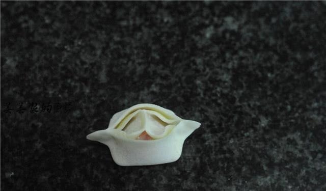 儿子三天两头要吃此早餐，平底锅一烙10分钟就上桌，解馋还顶饱