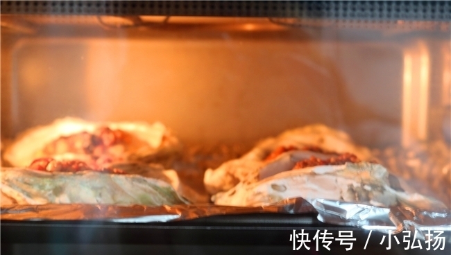 清蒸|分享一款生蚝美味的做法,比清蒸的简单,香香辣辣还会爆汁