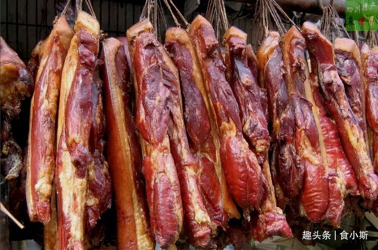 做腊肉时，风干和晒干都不对，记住这4步，不霉不臭，放一年不坏