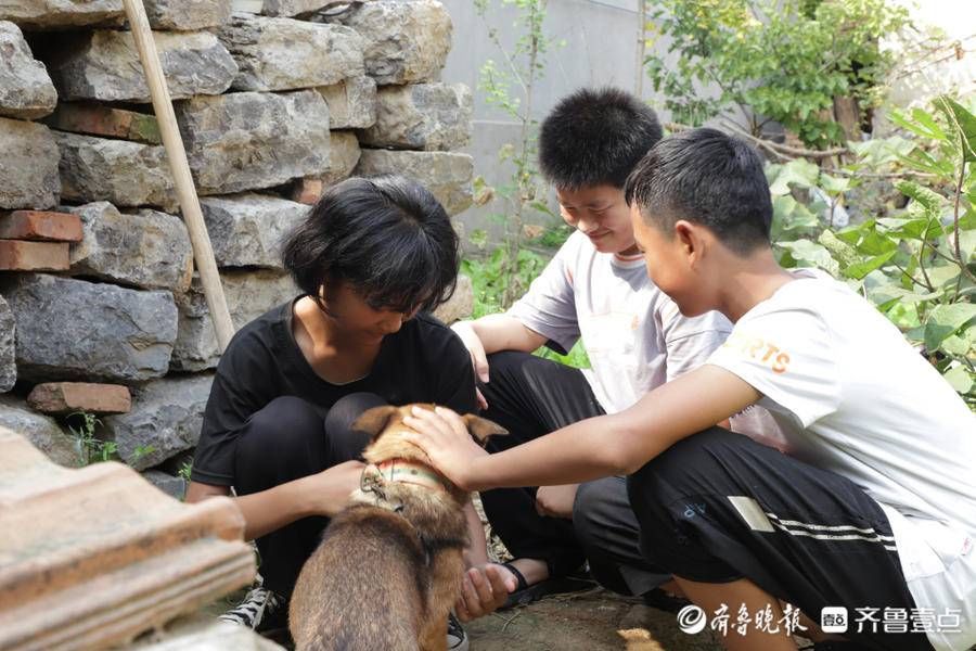 疫情|两个孩子，一生牵挂｜滨州卫健人王长坤化身“围巾爸爸”彰显大爱