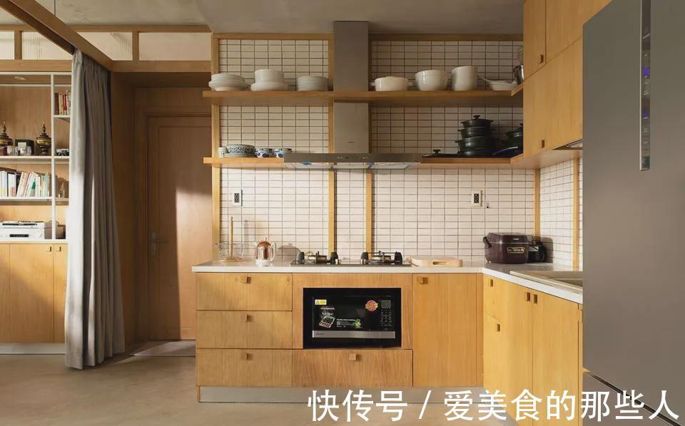 齐家云云|不吊顶、不铺砖、不买沙发,以餐桌为中心,这套房装修太有想法了