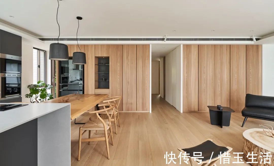 次卧床头墙|90㎡现代简约,开放式的客餐厨,取消沙发的设计,宽敞舒适大气