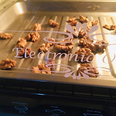 全麦蔓越莓核桃软欧包