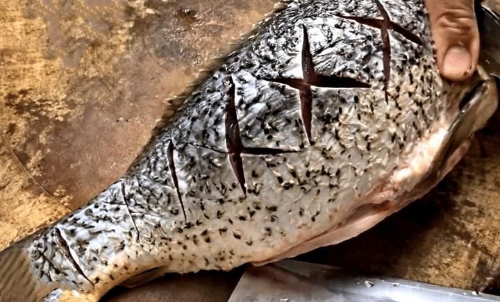  冬天，多给家人吃这肉，不炒不煲汤，简单一做，鲜嫩入味又好吃