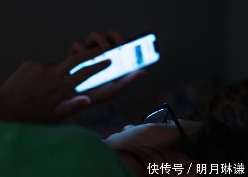 睡眠时间|失眠的“诱因”被拆穿,可能和5个因素有关,劝你趁早改善