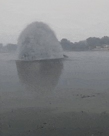 |搞笑GIF:大叔,你是怎么做到的,眼镜怎么就跳上去了